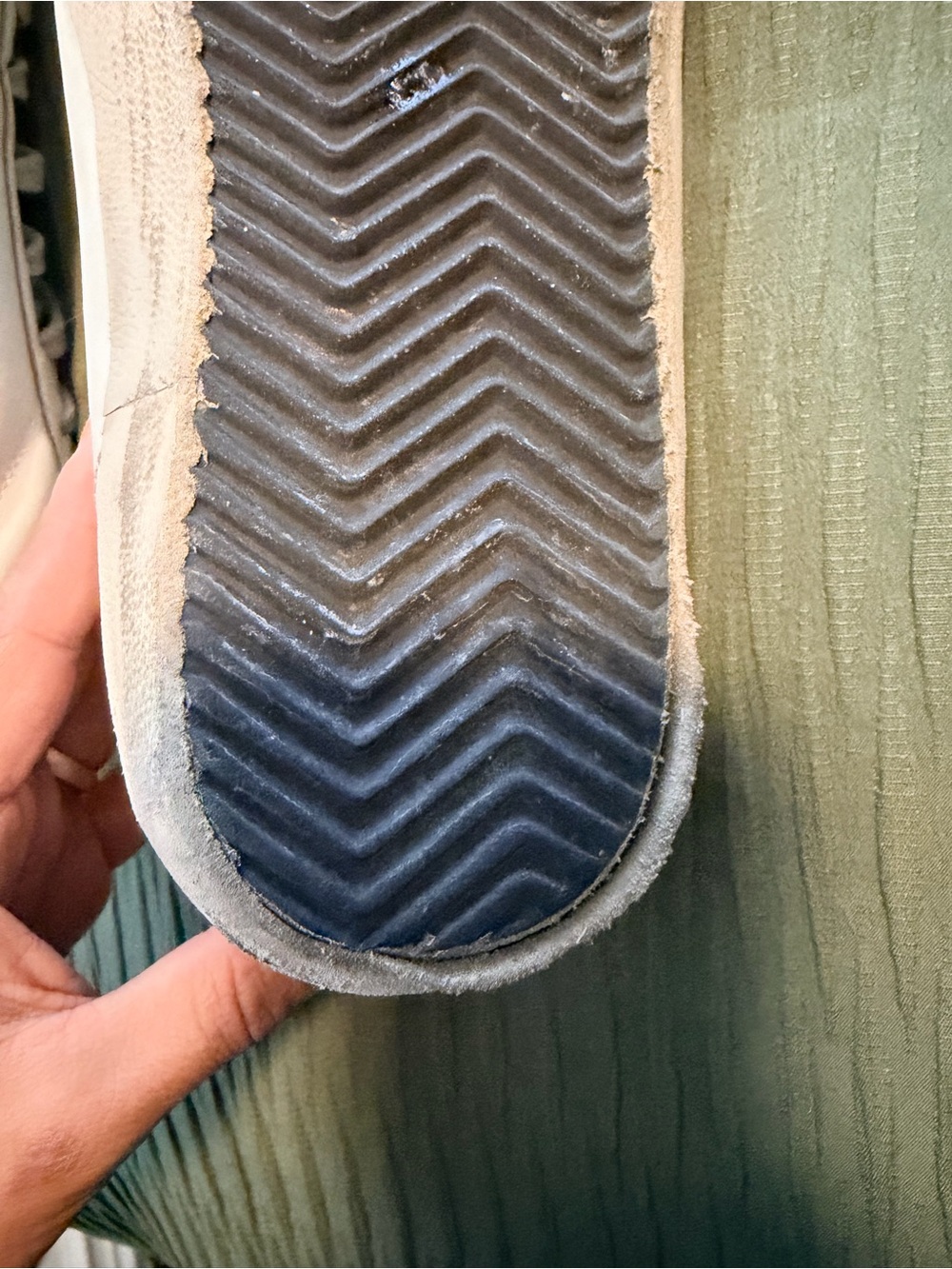 Golden Goose Sneakers - Picture 4 of 5